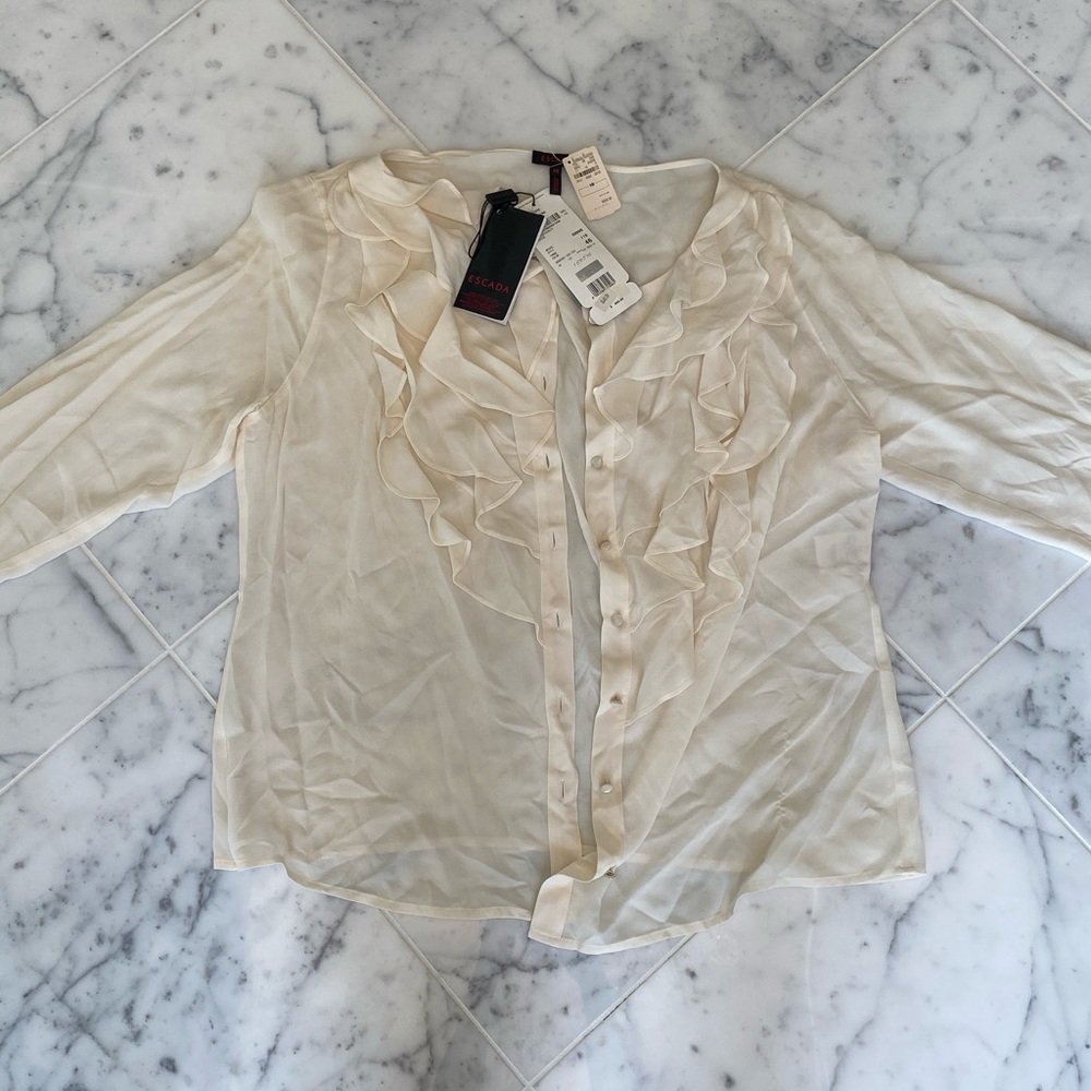 ESCADA BEAUTIFUL OFF WHITE BLOUSE